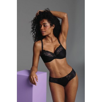 Color: Negro